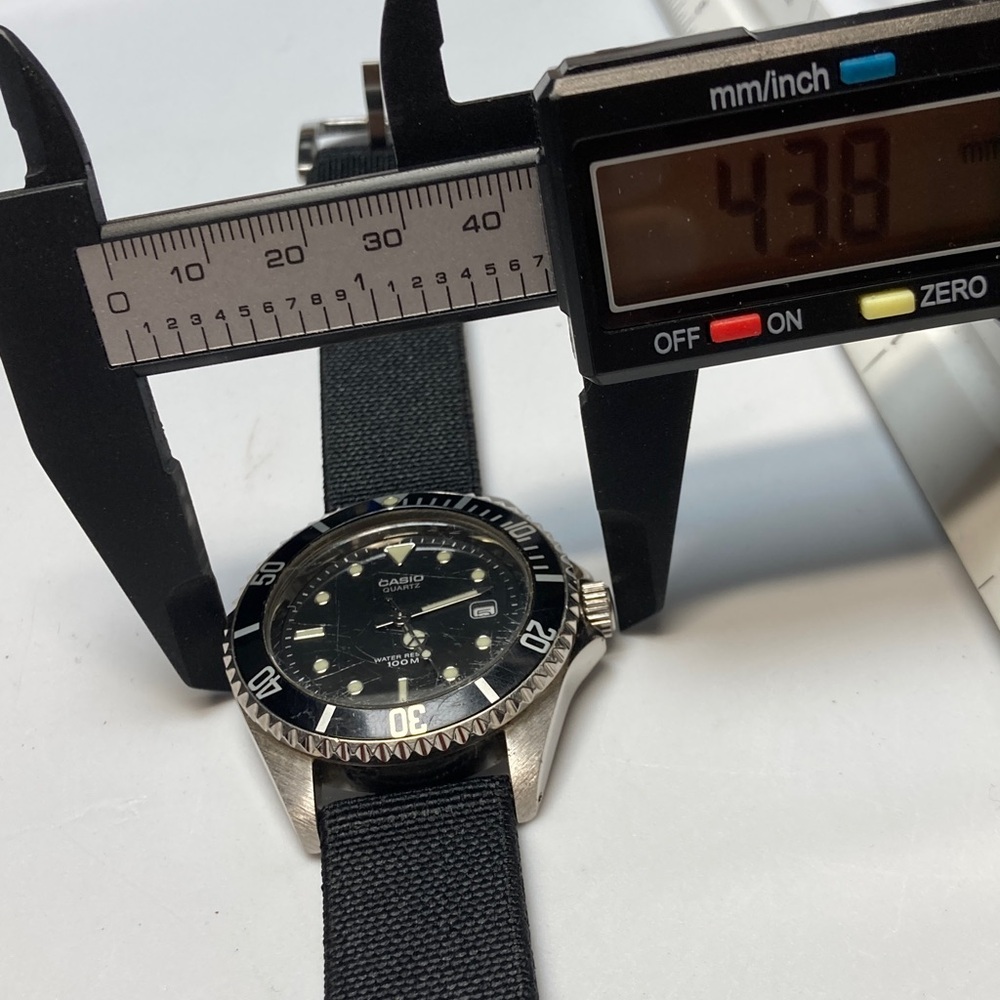 Casio vintage MTD-1010 dive watch, new fabric strap, new battery, black dial - Picture 15 of 15